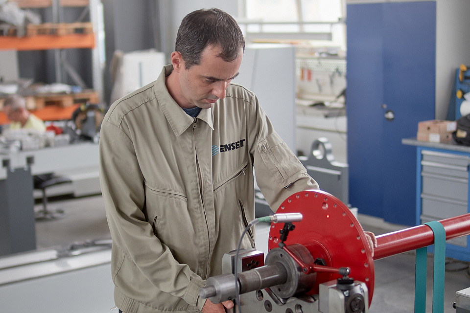 Станок балансировочный ДБР-3000З