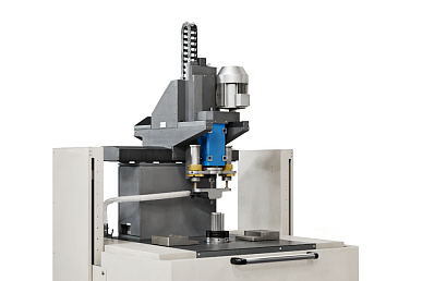 Внешний прижим изделия для удержания при сверлении или фрезеровании