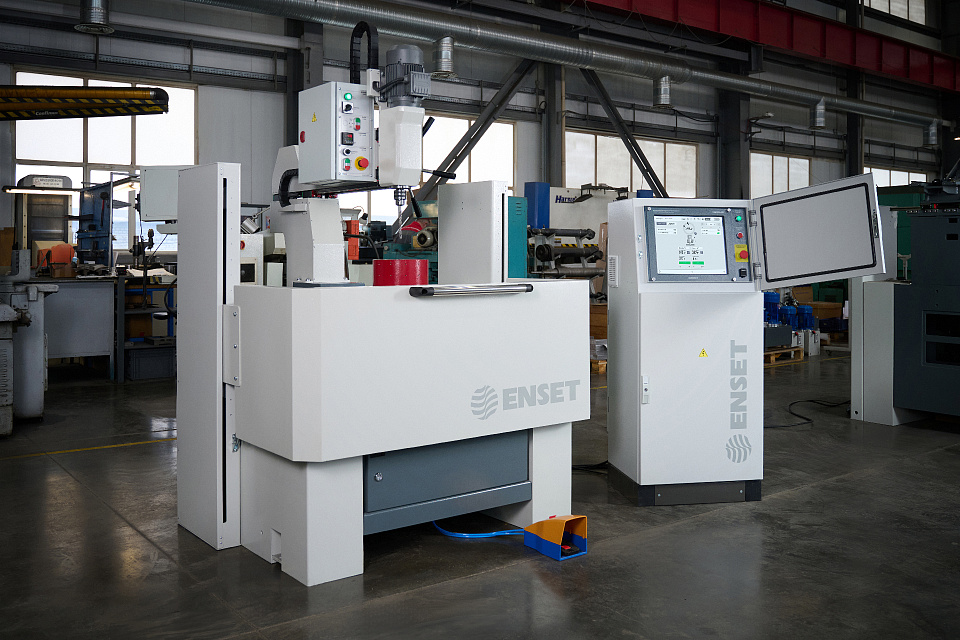 balansirovochnyj-stanok-dlya-krylchatok-konsol-60 4@Станок для балансировки роторов Серия ВЕРТИКАЛЬ
balansirovochnyj-stanok-dlya-krylchatok-konsol-60 5@Станок для балансировки рабочих колес Серия ВЕРТИКАЛЬ
balansirovochnyj-stanok-dlya-krylchatok-konsol-60 7@Станок для балансировки тормозных дисков Серия ВЕРТИКАЛЬ
balansirovochnyj-stanok-dlya-krylchatok-konsol-60 8@Балансировочный станок Серия ВЕРТИКАЛЬ
balansirovochnyj-stanok-dlya-krylchatok-konsol-60 9@Фото станка для балансировки роторов Серия ВЕРТИКАЛЬ
balansirovochnyj-stanok-dlya-krylchatok-konsol-60 6@Балансировочный станок Серия ВЕРТИКАЛЬ от Энсет